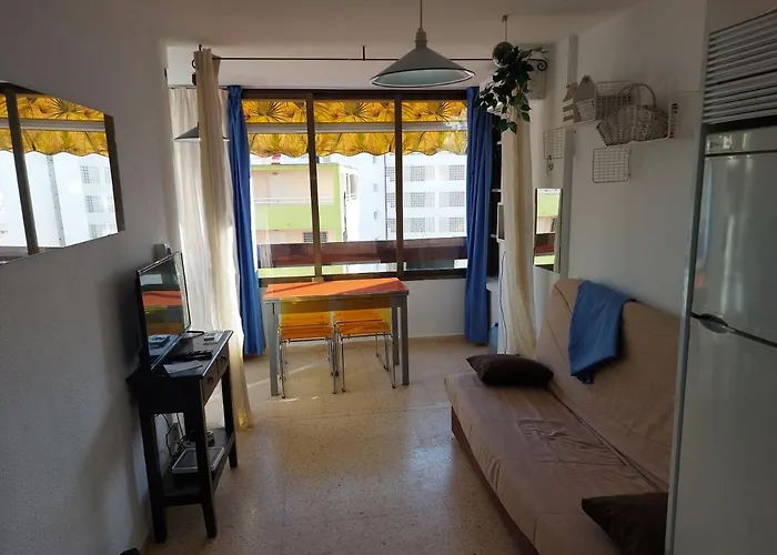 Beautiful Residential With Pool Бенидорм
